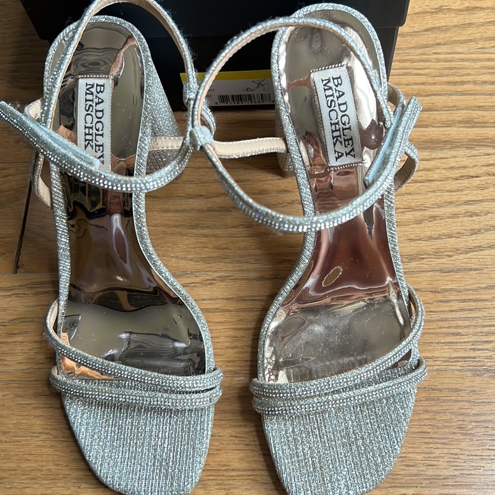 Badgley Mischka block heal sandal - Picture 2 of 12